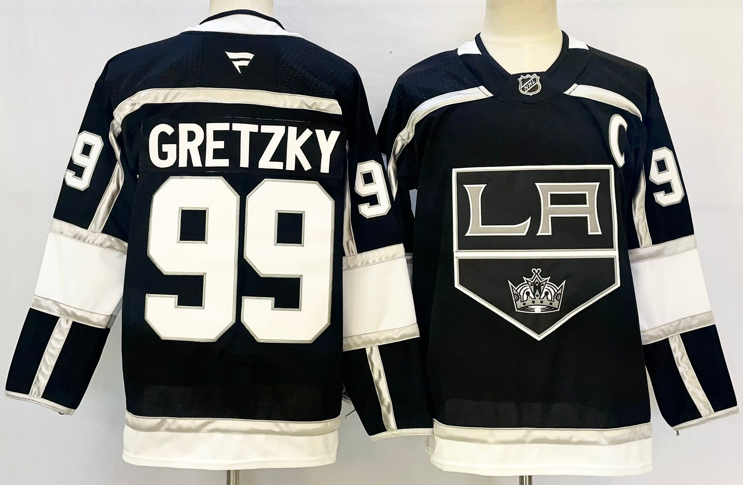 Men Los Angeles Kings #99 Gretzky Black 2025 Home Premier Player NHL Jersey style 1